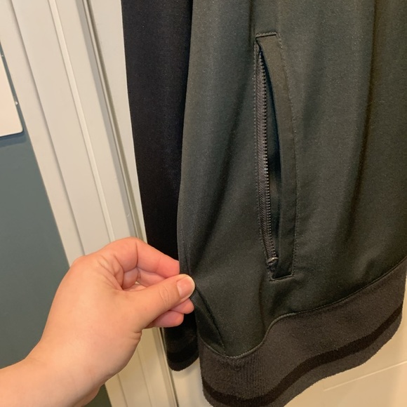 The North Face Zip up Track Jacket XXL Black and Dark Olive - Picture 6 of 6